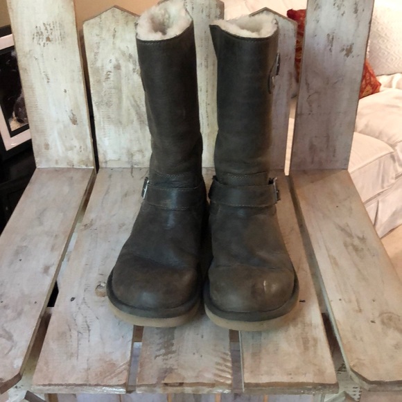 Ugg Kensington Boots - Picture 4 of 6